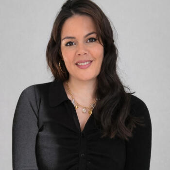 Familia Valencia: Clara