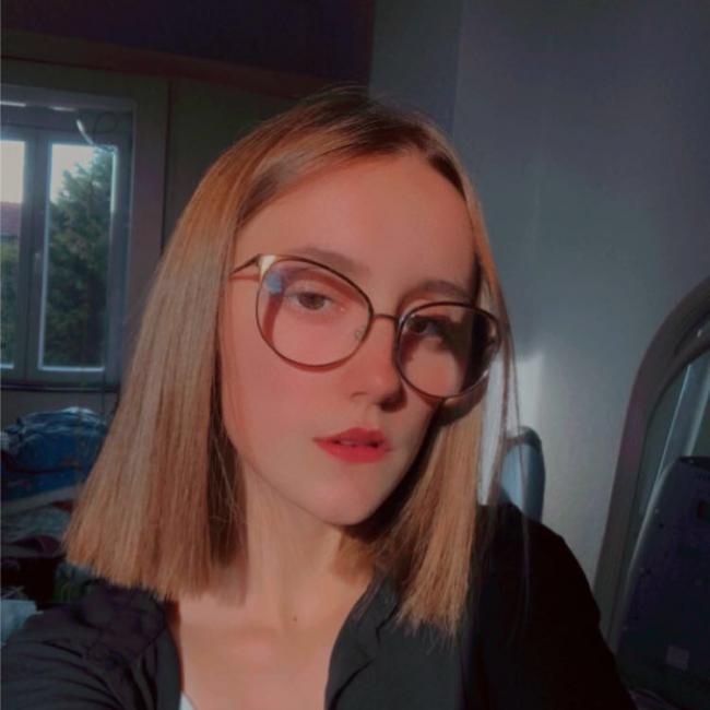 Opiekunka do dziecka w Tournai: Anaelle