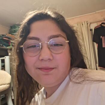 Babysitter in Monceau-sur-Sambre: Lola