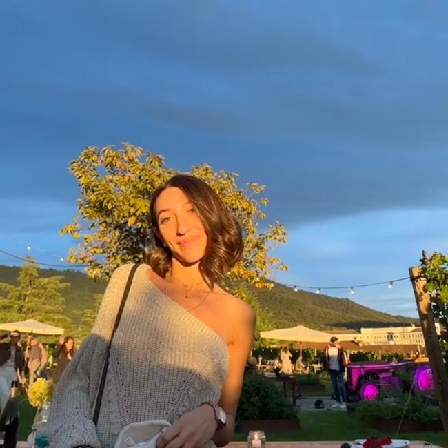 Babysitter in Rodengo-Saiano: Veronica