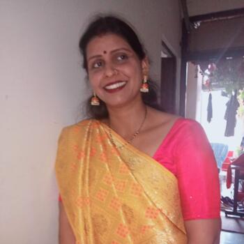 बेबीसिटर नई दिल्ली: Reena