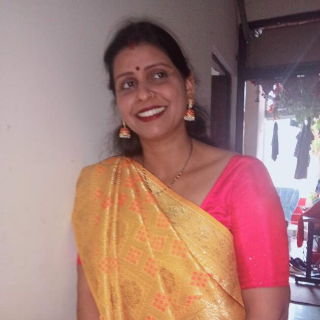 Babysitter in New Delhi: Reena