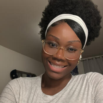 Babysitter in Albany: Portia