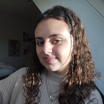 Babysitter in Lesquin: Lola