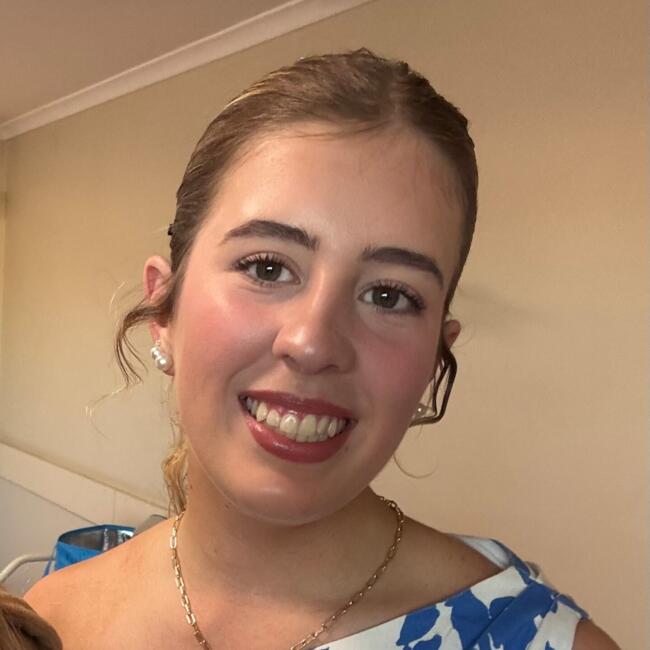 Babysitter in Armidale: Alice