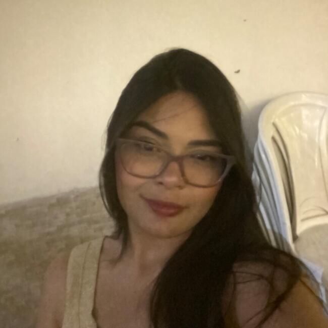 Emprego de babá em Manaus: Gabriella Lima