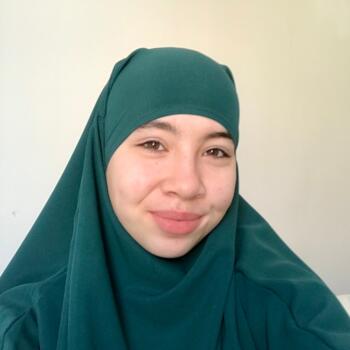 Baby-sitter in Saint-Maurice: Kenza