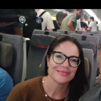 Babysitter Kings Langley: Debora