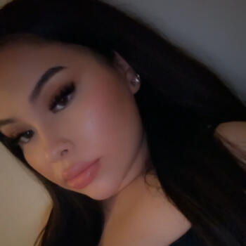 Babysitter in La Louvière: Layla