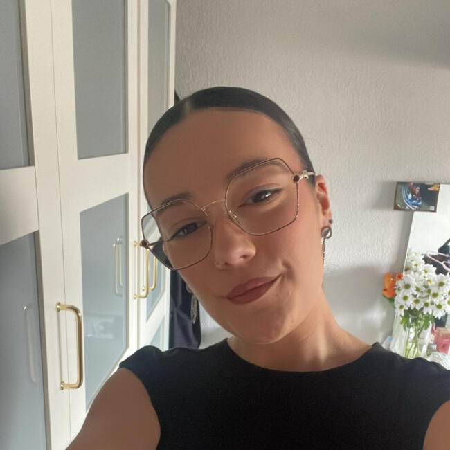 Babysitter in Burjassot: Monica