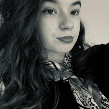 Babysitter in Rouen: Ajla