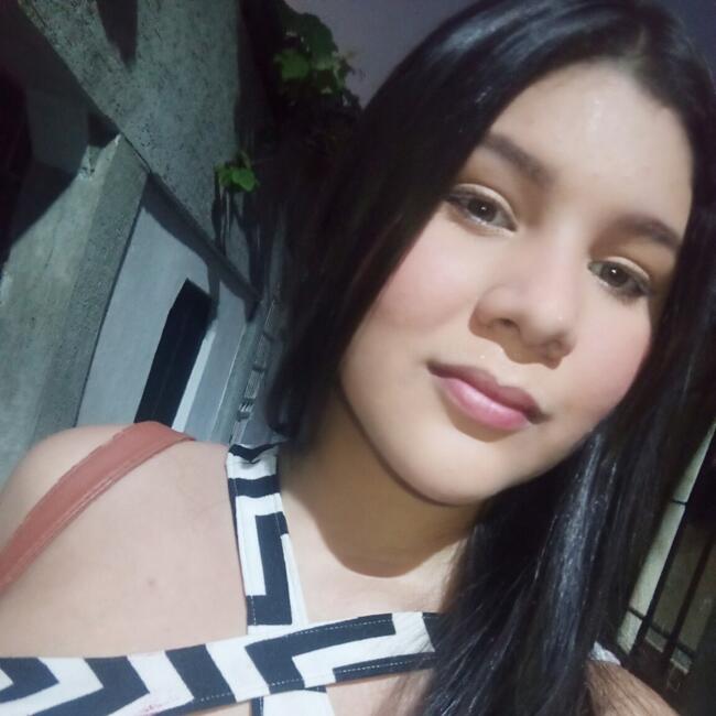 Niñera en Barcelona: Delia María