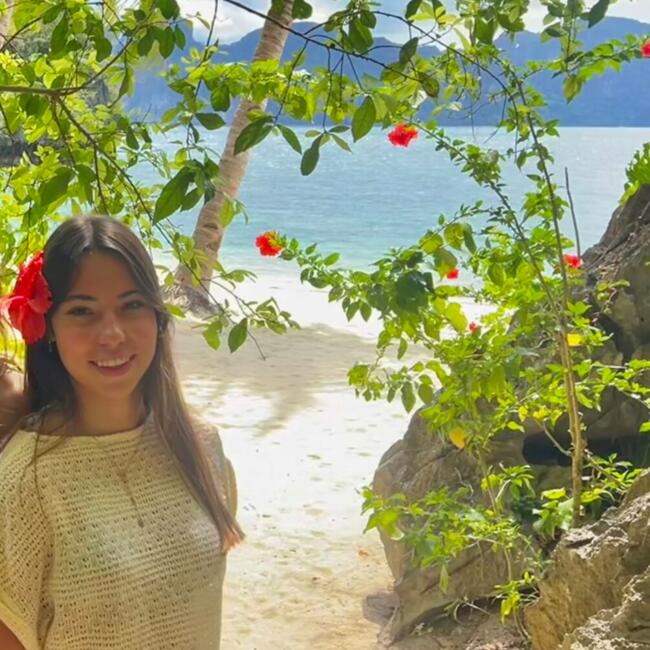 Babysitter in Carqueiranne: Eve