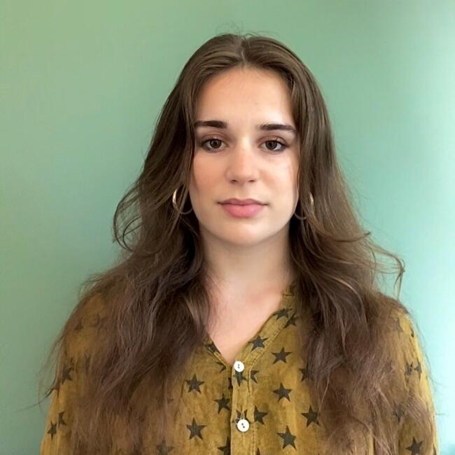 Babysitter in Villecerf: Alice