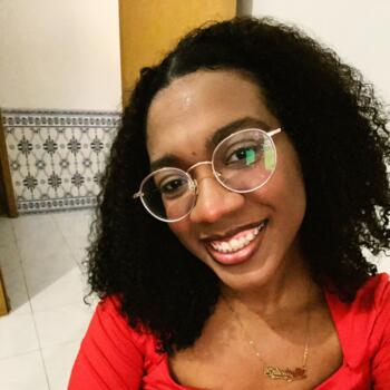 Babysitter in Almada: Rafaela
