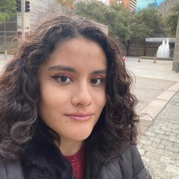 Babysitter in Lewisville: Stephanie