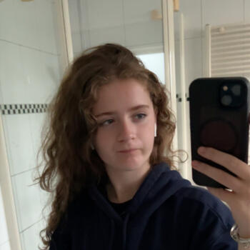 Babysitter Rosmalen: Loes