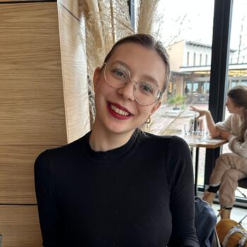 Babysitter in Budapest: Fanni