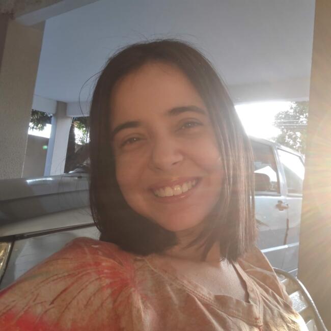 Babá em Fortaleza: Débora