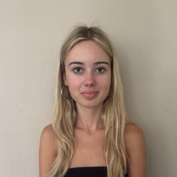 Babysitter in Wellington: Lauren