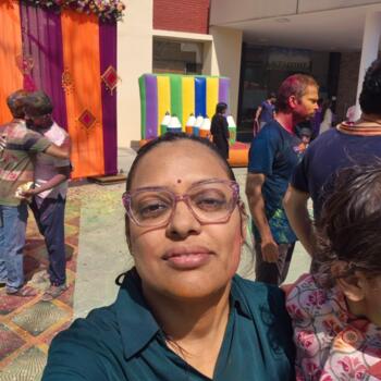 Babysitting job in Faridabad: babysitting job Jaya