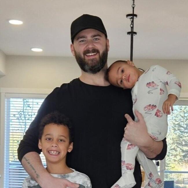 Job de garde d'enfants à Calgary: Joshua