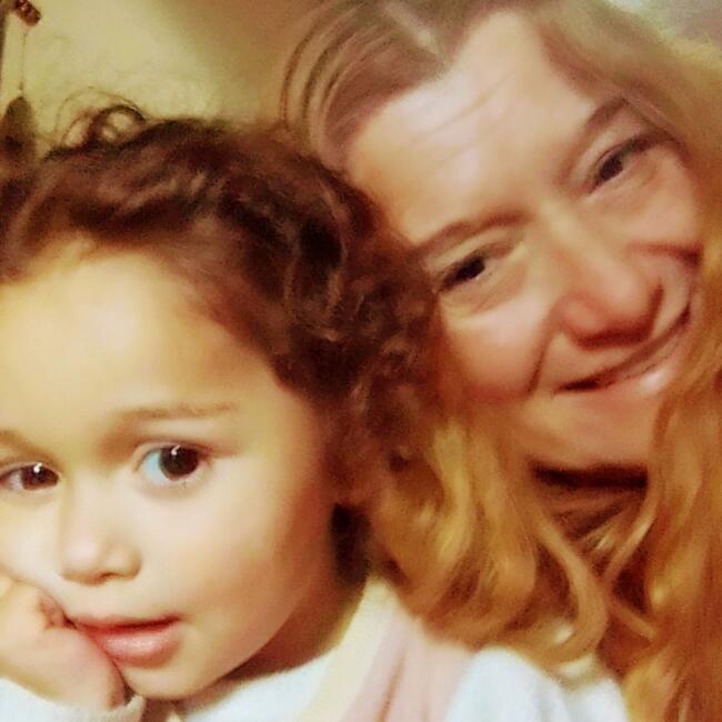 Niñera en Capitán Bermúdez: Silvia