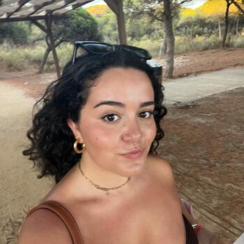 Canguro en Sevilla: Angela de la Cruz