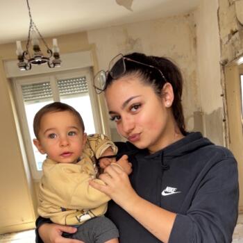 Babysitter in Tours: Inès