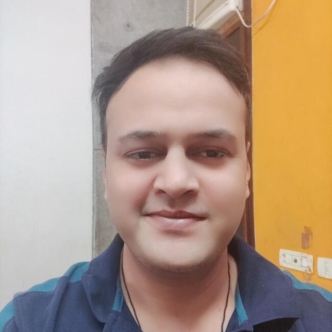 अहमदाबाद में बेबीसिटिंग की नौकरी: Harshit