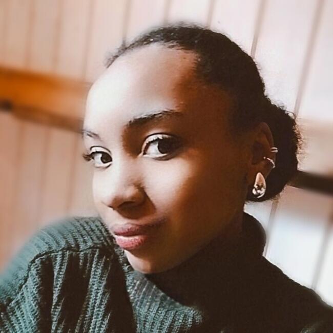 Babá em Canudos (Canudos do Vale): Letícia