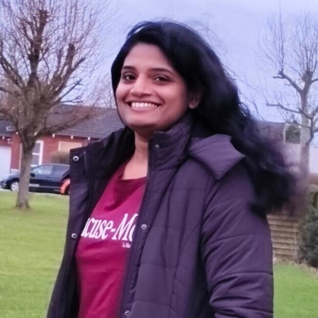 Babysitter in Randers: Dhanya