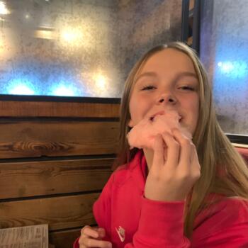 Babysitter in Clarington: Alivia