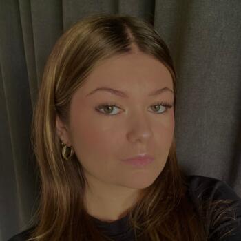 Babysitter in Nantes: Anna