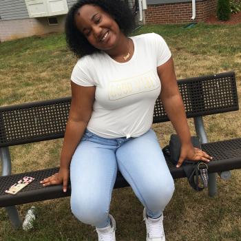 Babysitter Fredericksburg: Taniya