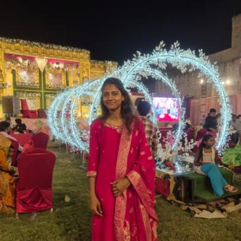 Nanny in Agra: Mansi
