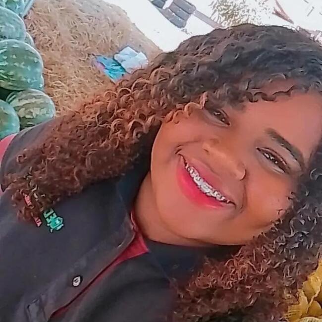 Babysitter in Novo Gama: Elisandra