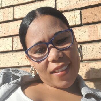 Babysitter Port Elizabeth: Candice