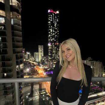 Babysitter in Sydney: Charlotte