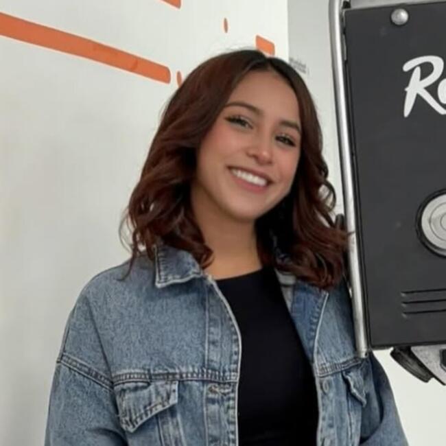 Babysitter in Majadahonda: Jheraldine