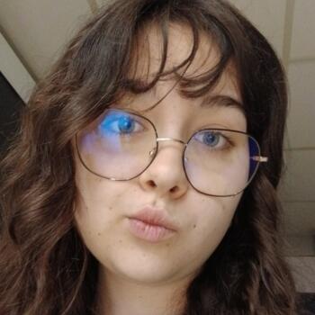 Babysitter in Grande-Synthe: Inès