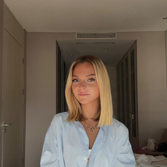 Baby-sitter à Bordeaux: Victoria
