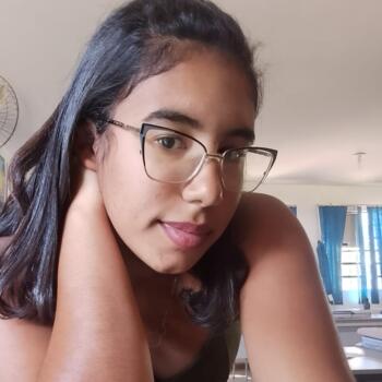 Babysitter in Aparecida de Goiânia: Gabrielle