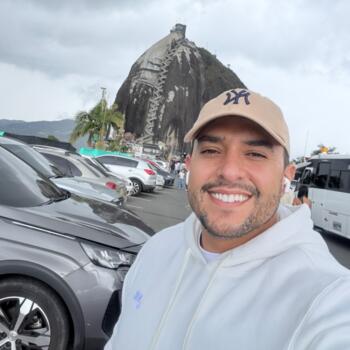 Padre/madre Medellín: Mateo