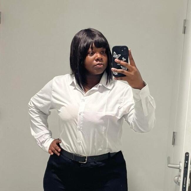 Babysitter in Corbeil-Essonnes: Victoria