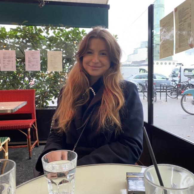 Barnevakt i Lille: Marie