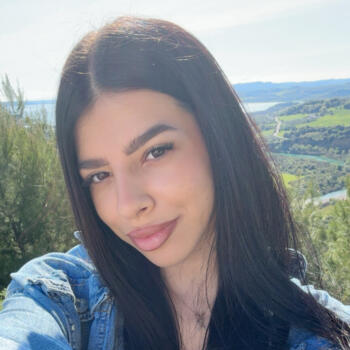 Babysitter in Salamina: Xristina