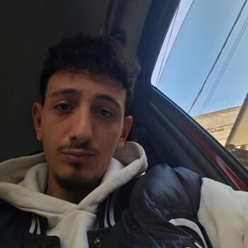 Babysitter in Mugnano di Napoli: Cristian