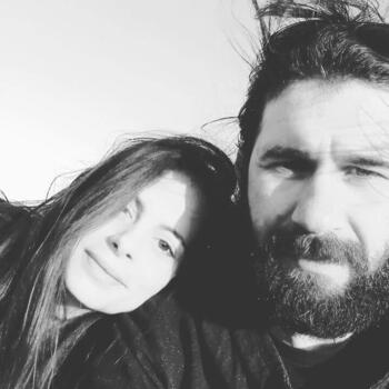Γονέας Νέα Φιλαδέλφεια: Vicky