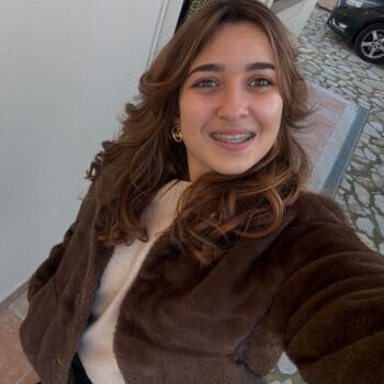 Babysitter Mafra: Daniela